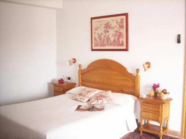 Hotel Port-Lligat Cadaques 3*,