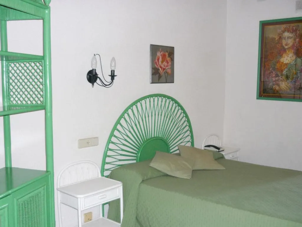 Hotel Port-Lligat Cadaques 3*,